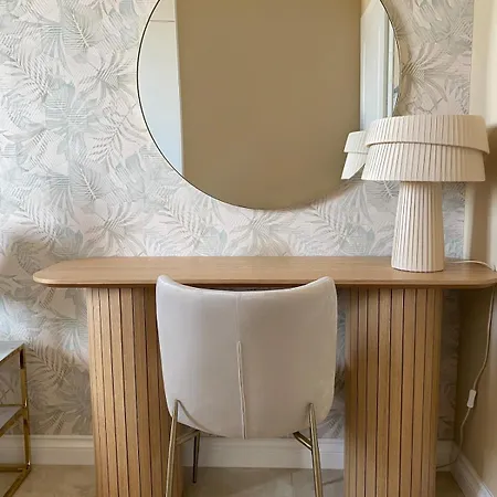 Marbleapartment * ローマ